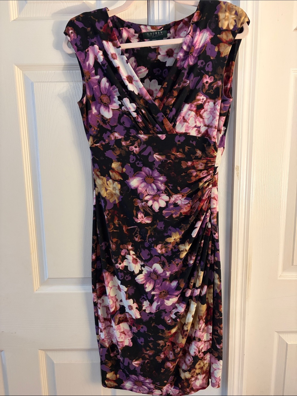 Lauren Ralph Lauren Black Purple Floral Sleeveless V-Neck Sheath Cocktail Dress